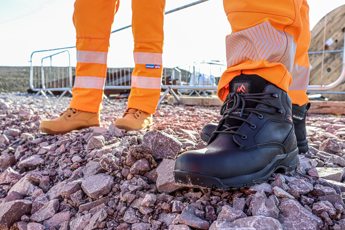 Vixen Onyx Black Ladies Safety Boot: Model No.VX950A